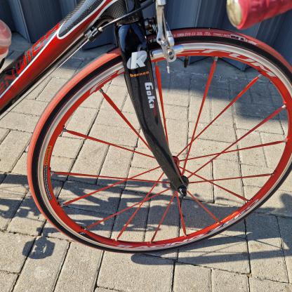 Bicicleta de estrada Goka em Carbono, fulcrum rodas
