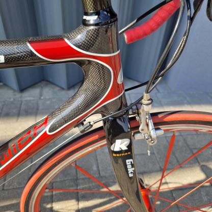 Bicicleta de estrada Goka em Carbono, fulcrum rodas